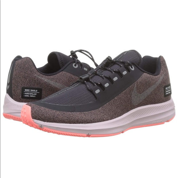 women's nike shield shoes